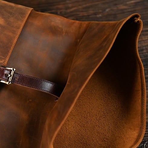 Kingsley Roll top leather backpack details interior view