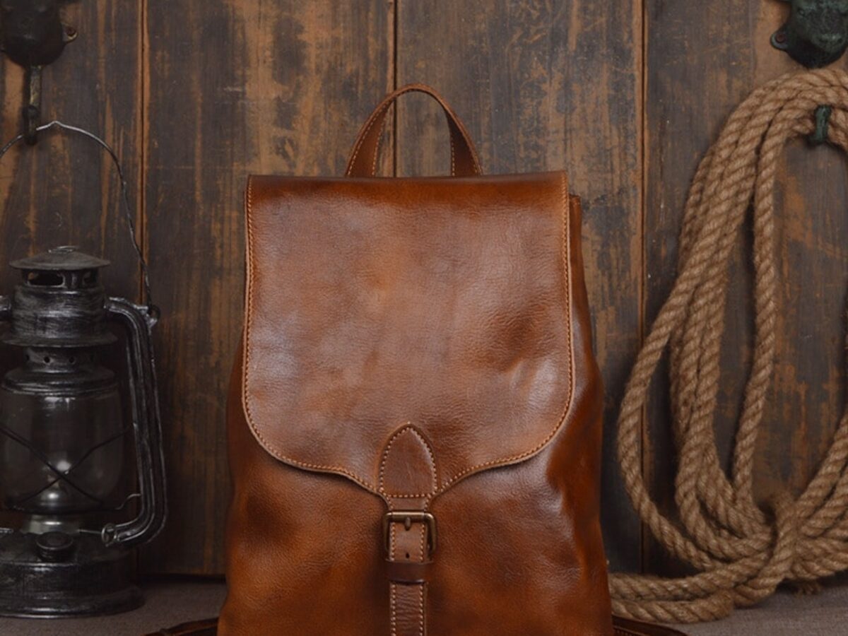 Vintage Saks Fifth Avenue Unique Genuine Brown Leather Women\'s Backpack Vintage Bergan Leather Backpack (Vintage Brown) – Craft  main image 3